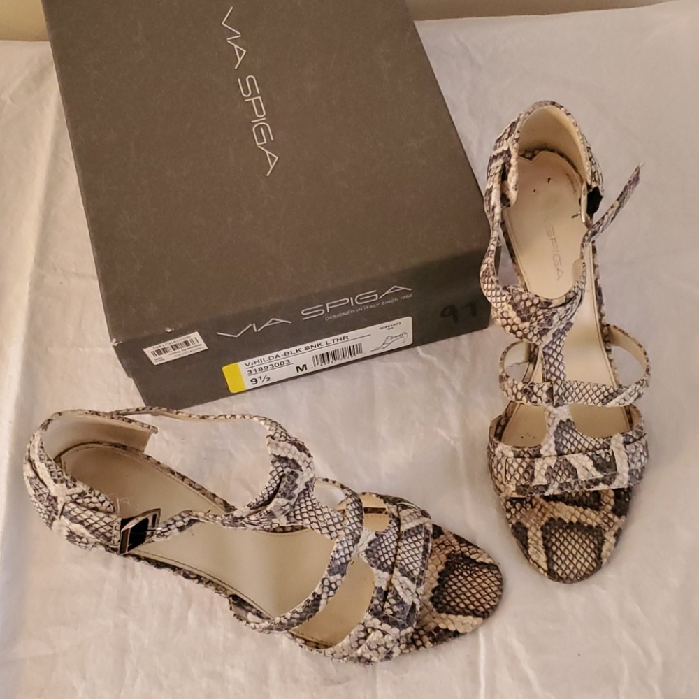 Via Spiga Black Snake Leather Heels - Picture 2 of 6